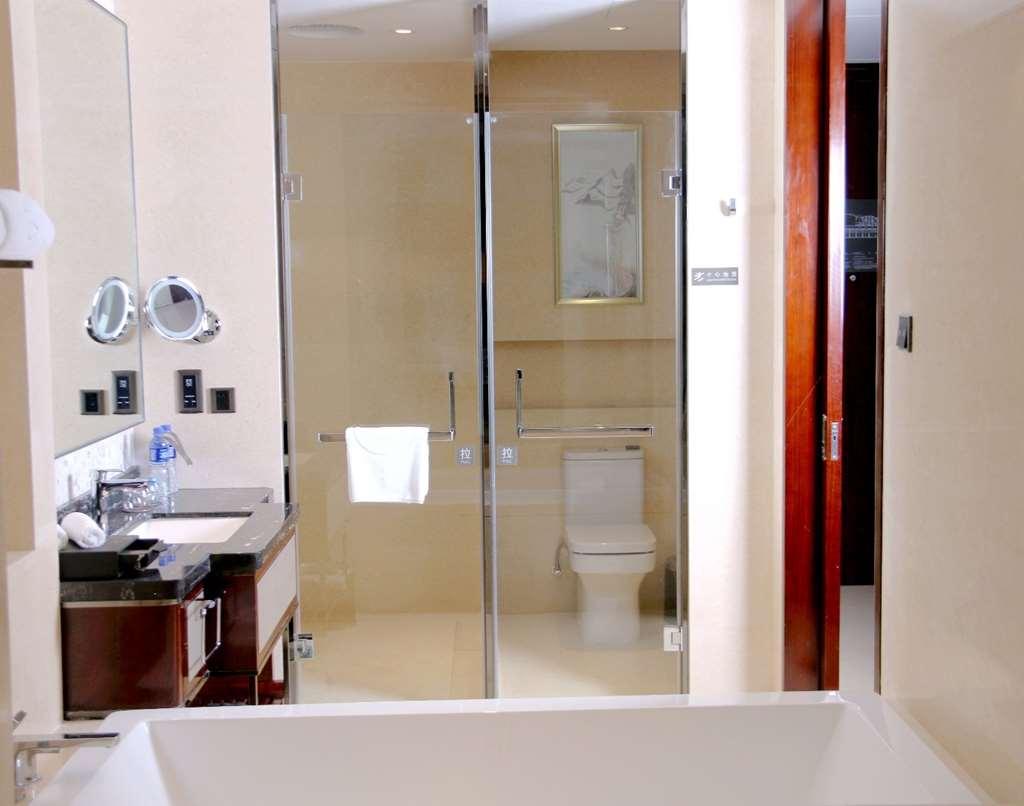 Grand Skylight International Hotel Пекин Номер фото