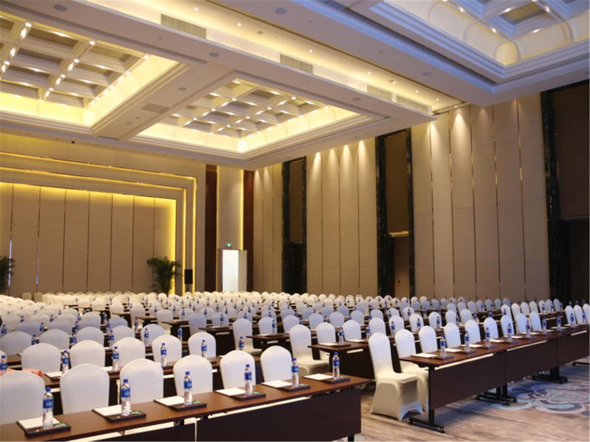 Grand Skylight International Hotel Пекин Экстерьер фото